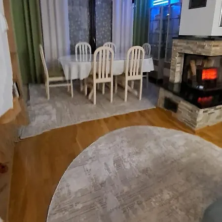 Azbella Zelena Meraja Villa *