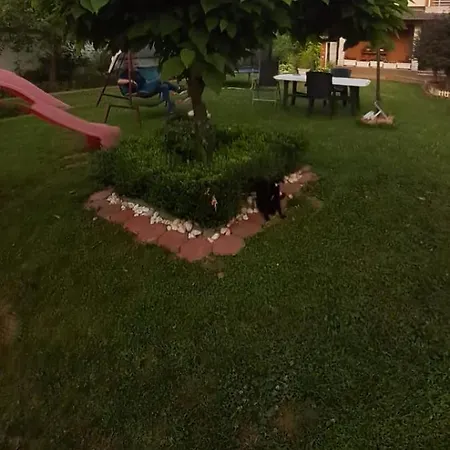 Azbella Zelena Meraja Villa