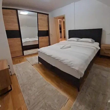 Azbella Zelena Meraja Villa